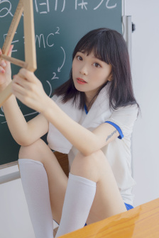与爱同居